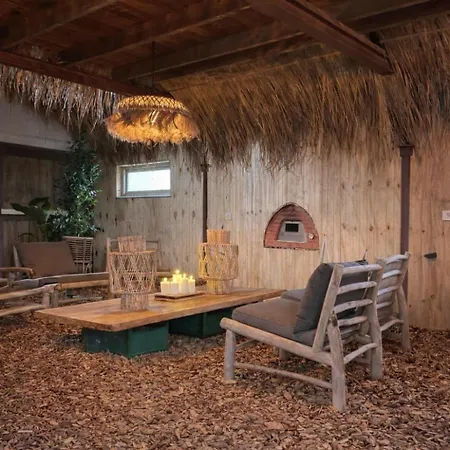 Japandi Lounge - Den Bosch- Sauna- Tub- Pizza Oven Holiday home *