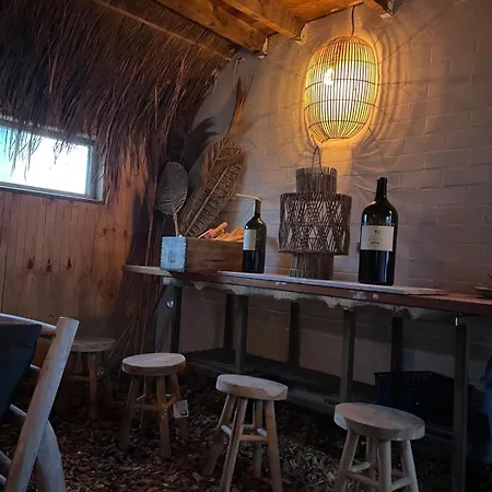 Japandi Lounge - Den Bosch- Sauna- Tub- Pizza Oven Holiday home Berlicum