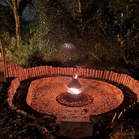 Japandi Lounge - Den Bosch- Sauna- Tub- Pizza Oven Holiday home *