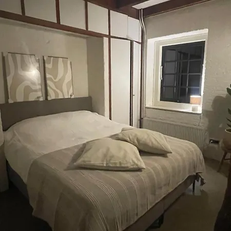 Holiday home Japandi Lounge - Den Bosch- Sauna- Tub- Pizza Oven Berlicum