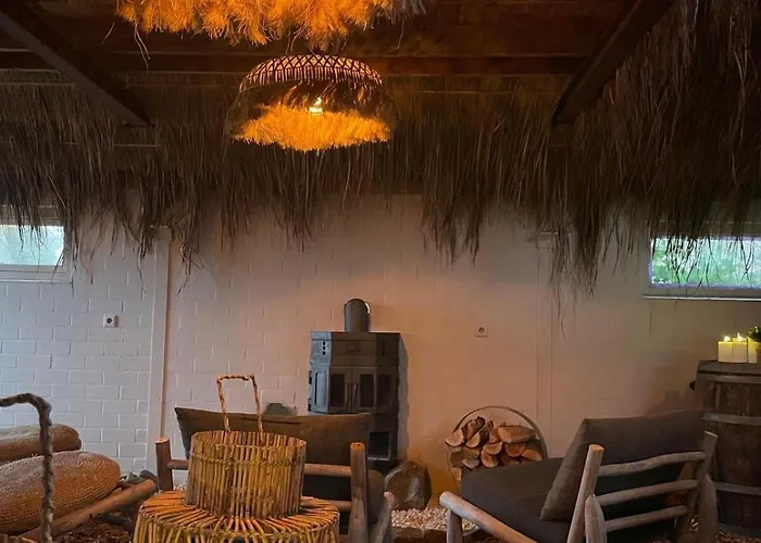 Japandi Lounge - Den Bosch- Sauna- Tub- Pizza Oven Casa vacanze Berlicum