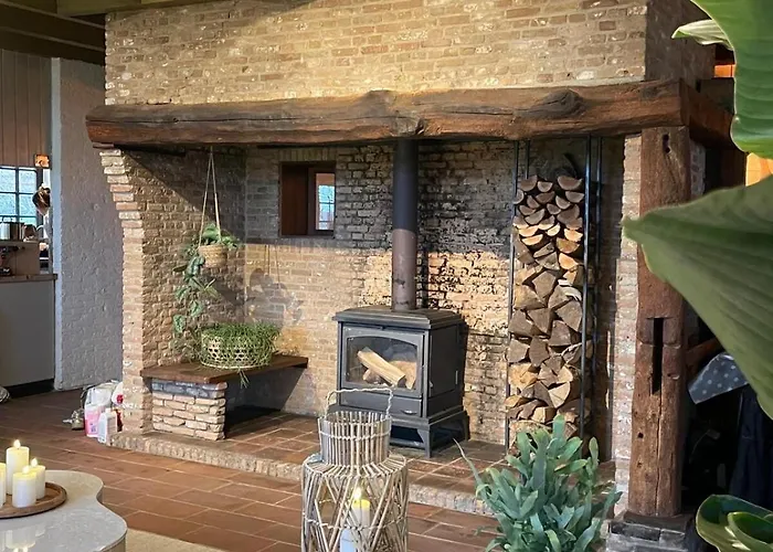 Japandi Lounge - Den Bosch- Sauna- Tub- Pizza Oven Berlicum