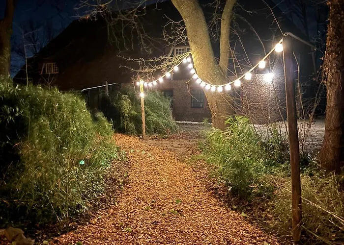 Japandi Lounge - Den Bosch- Sauna- Tub- Pizza Oven